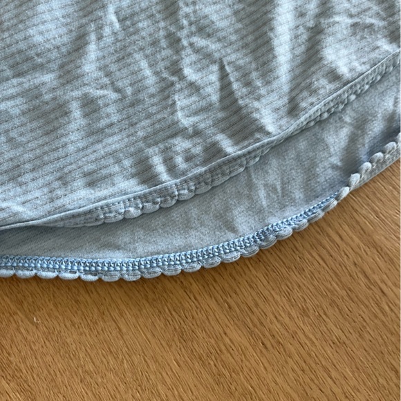 Lululemon size 4 vintage tank top - Picture 4 of 4